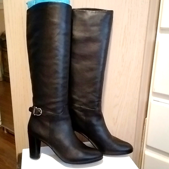 Salvatore Ferragamo black leater boots, Sz 9C - Picture 1 of 6